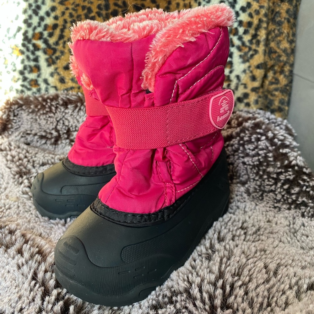 Great pair of Pink Kamik Winter Boots size 9 Toddler